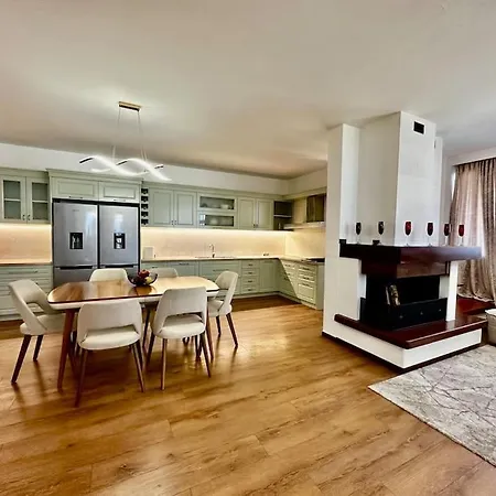 شقة 8th Floor Luxury Tirana 2