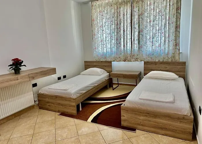 8th Floor Luxury Tirana 2 アパート Selitë e Vogël